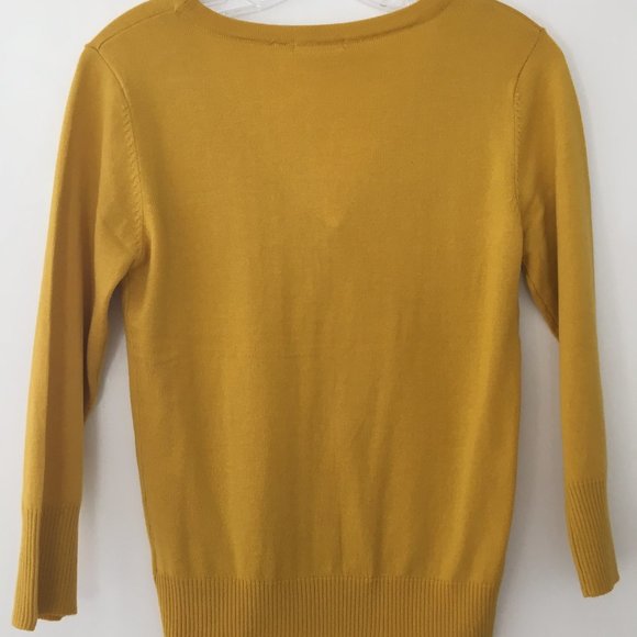 NWT Yellow button down cardigan - M - Picture 3 of 4
